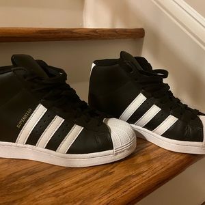 Adidas- Shell Toe